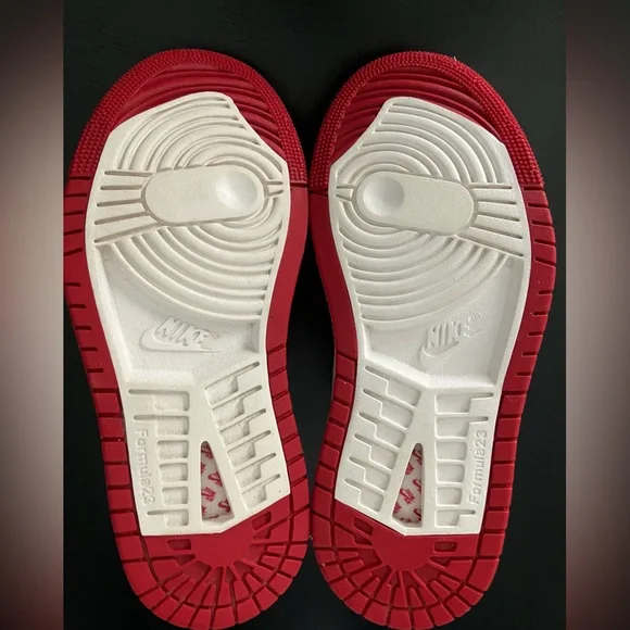 Nike Air Jordan 1 High Zoom Comfort 2 Valentine’s Day RARE Gorgeous Velvet Shoes - Picture 8 of 16